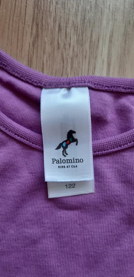 Fialové tričko, palomino,122