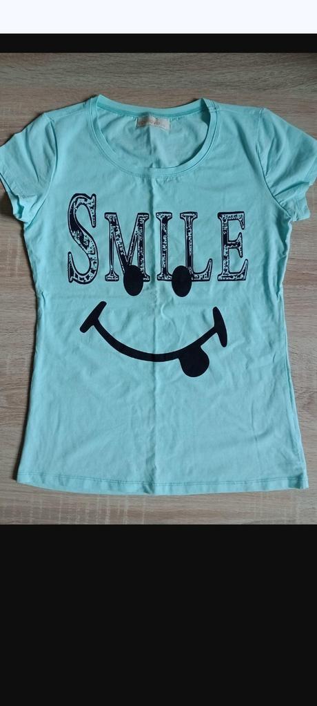 Tričko so smajlíkom biele a tyrkysové, s