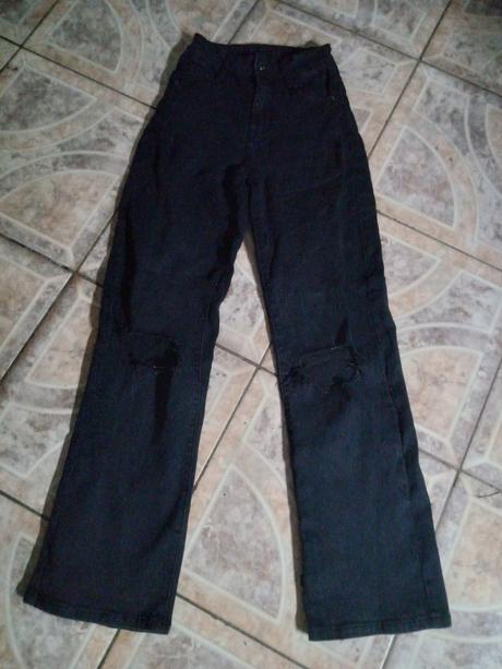 Čierne moderné rifle, xs