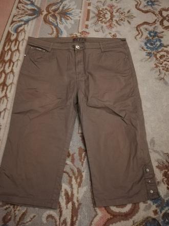 3/4ťove nohavice, 37