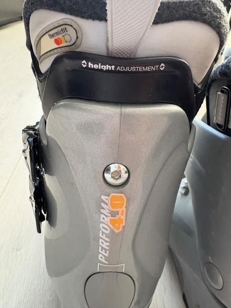 Dámske lyžiarky, salomon,24