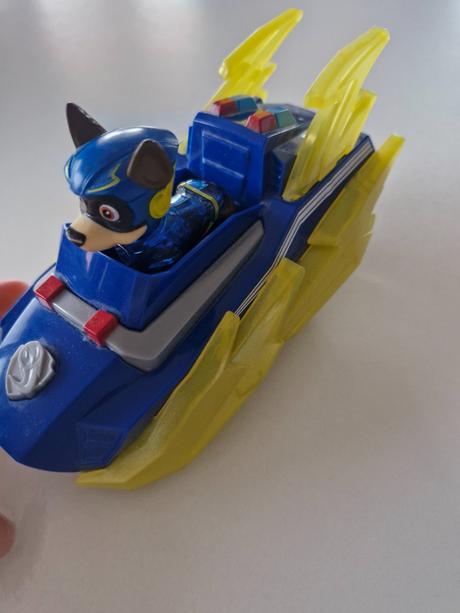Auto paw patrol chase,