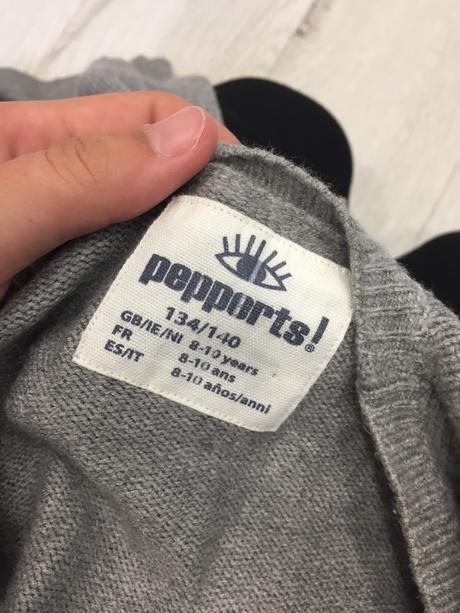 Sivý cardigan, pepperts,140