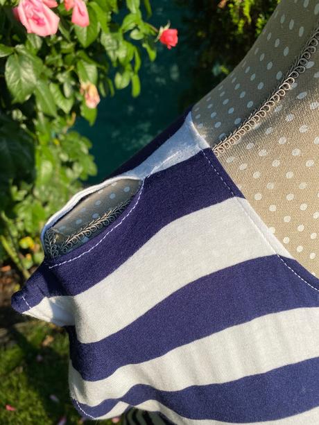 Pískacie šaty, 152 / 158