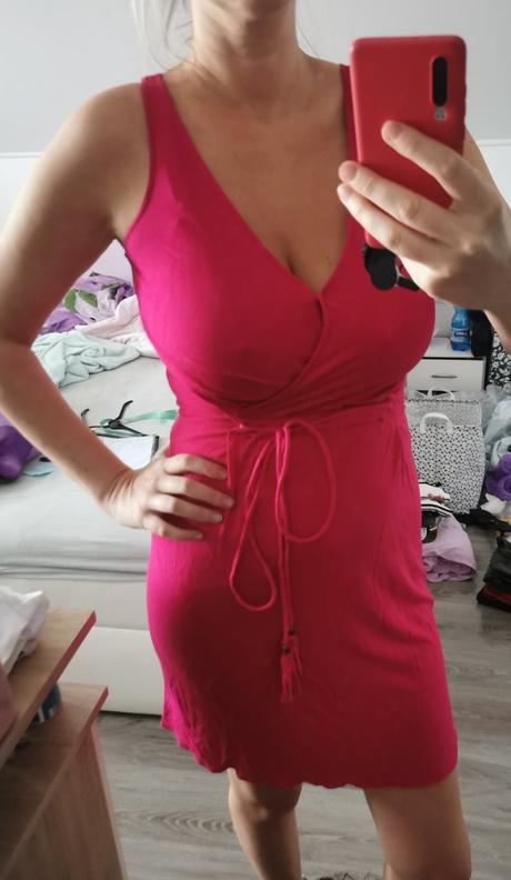 Krásne šaty veľ. s/m, s