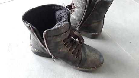 Zateplene kotnikove topanky, baťa,32