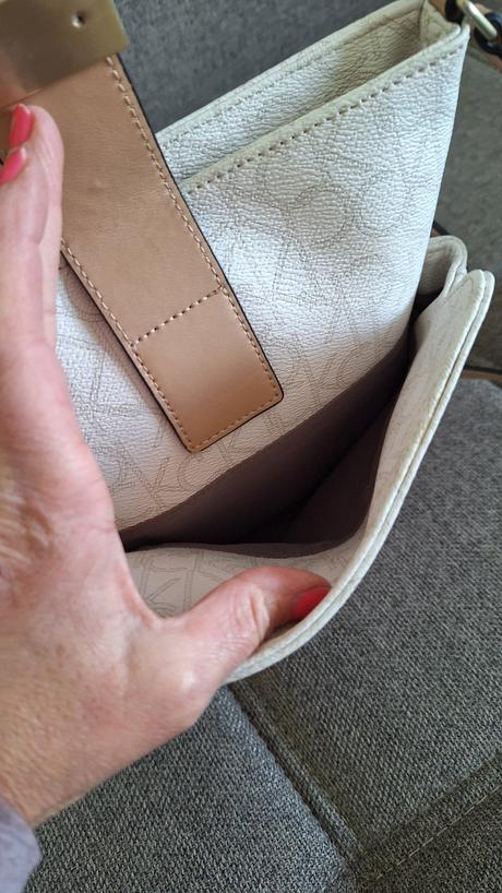 Kabelka 23.5cmx24cm, calvin klein