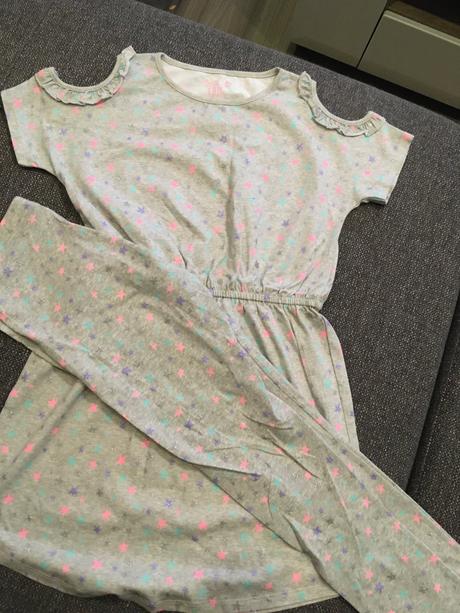 Letný komplet, spolu 8eur, f&f,146