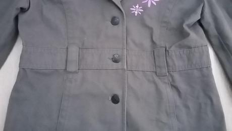 Priliehave sako vojenskej zelenej farby, 152