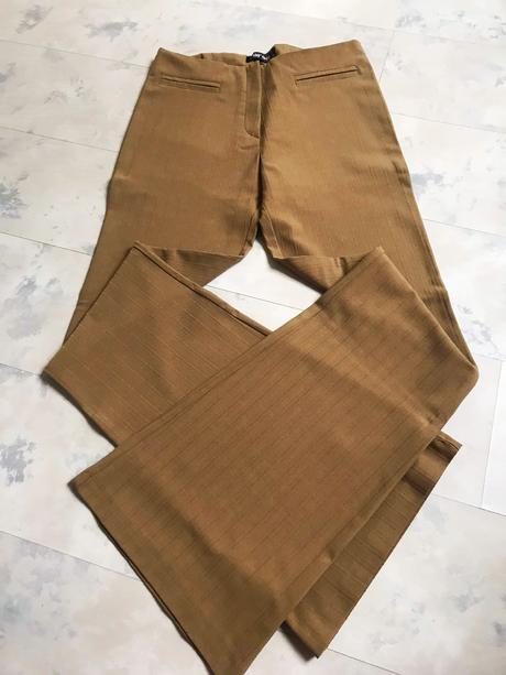 Rozšírené nohavice s vysokým pásom, l