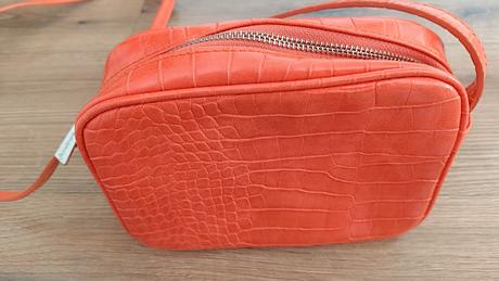 Kabelka, stradivarius