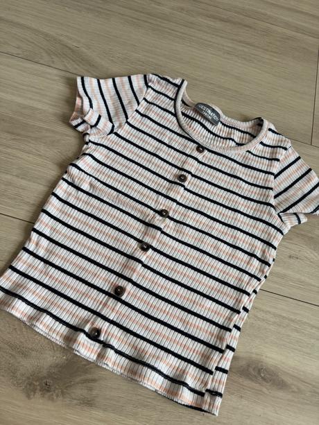 Dievčensky top s gombičkami, 134