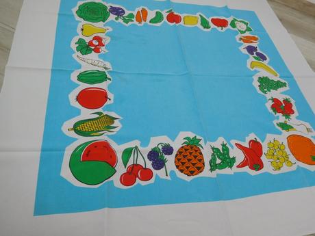 Retro obrus s ovocím a zeleninou,, 