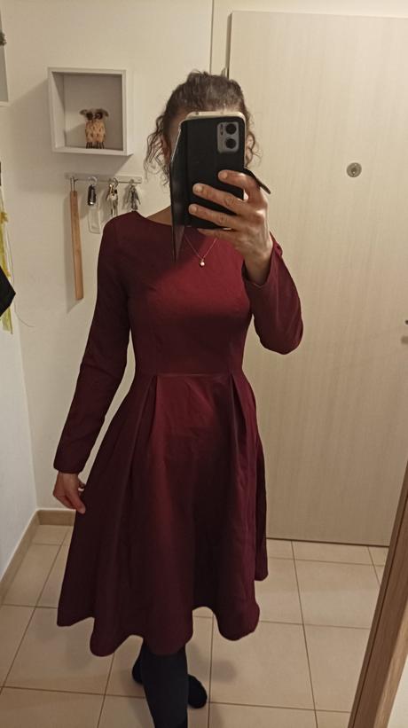 Krásne bordove šaty s, s