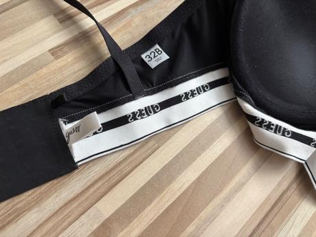 Podprsenka guess push up nenosená, guess,70b