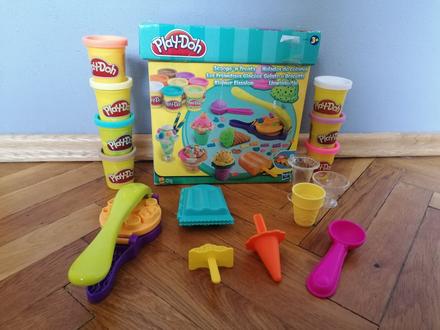 Play doh plastelína, 