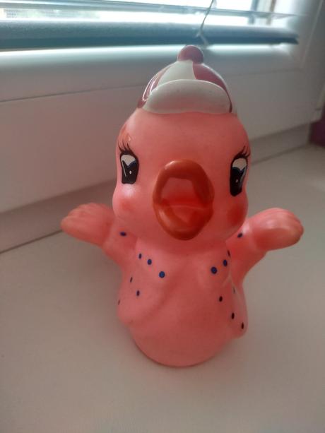 Retro gumená pískacia hračka - kačička,
