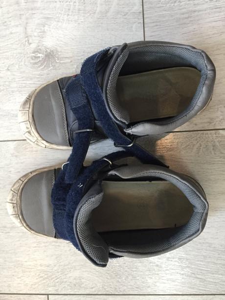 Chlapčenske topanky, baťa,32