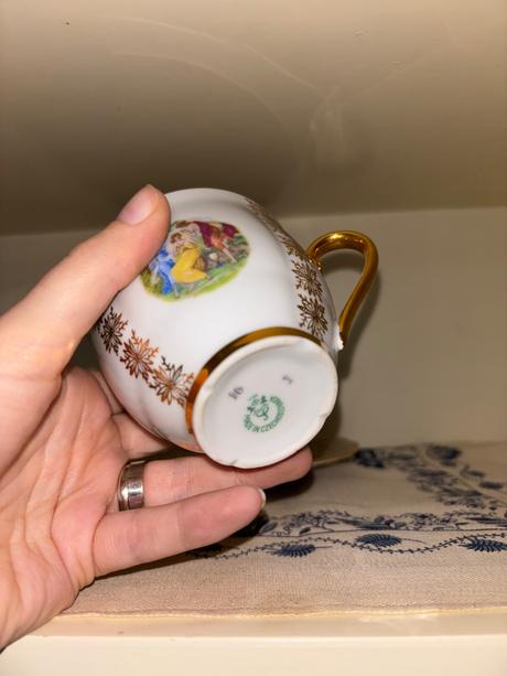 Starožitná porcelánová súprava tri grácie, 