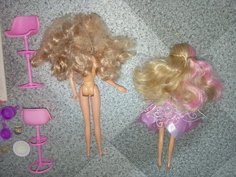 Barbie kuchyňa, barový pult, stoličky, riady, 