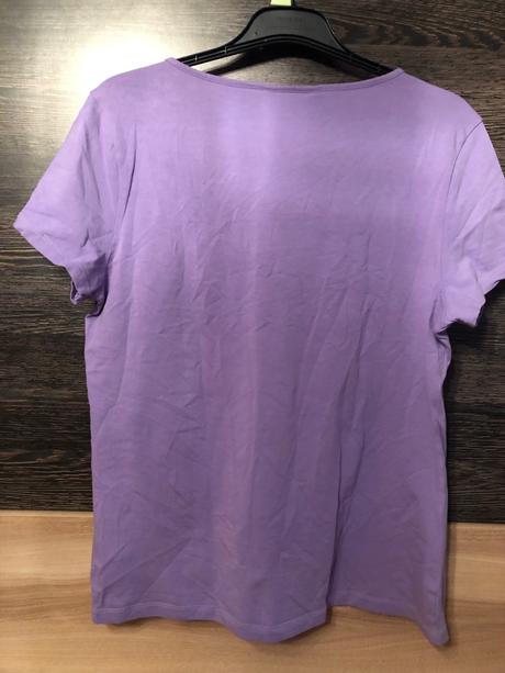 Fialove tricko s v vystrihom 44, f&f,44