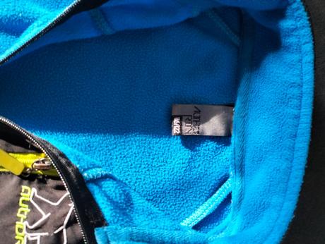 Authority flees mikina, authority,116