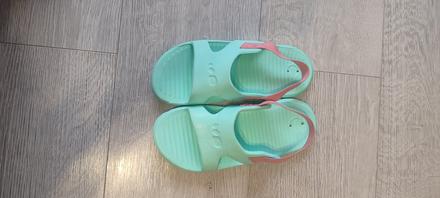 Sandálky k vode, decathlon,33