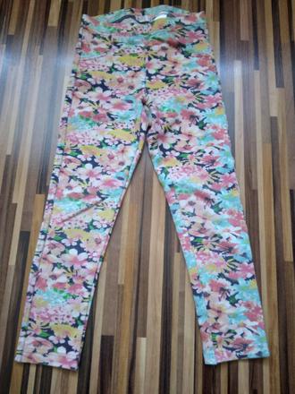 Džegíny s kvetmi, pepco,122