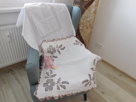 Obrusy bavlnené ručne vyšité, 