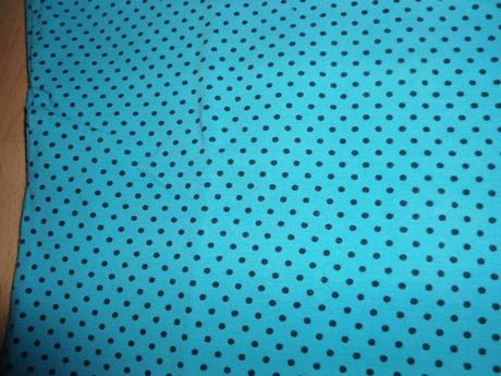 Modre tricko bodky, m