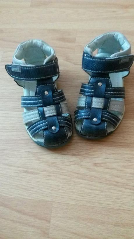 Sandálky, 25