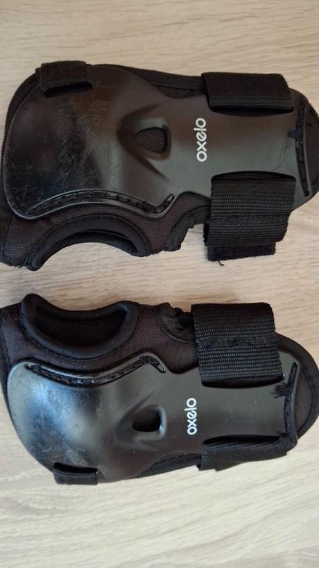 Detské chrániče kolien, lakťov a rúk na korčule., 