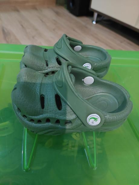 Šľapky v tváre krokodíla, 20