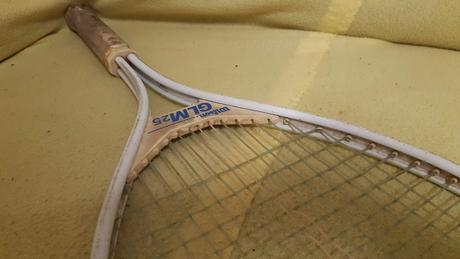 Predám hliníkovú tenisové raketu.,