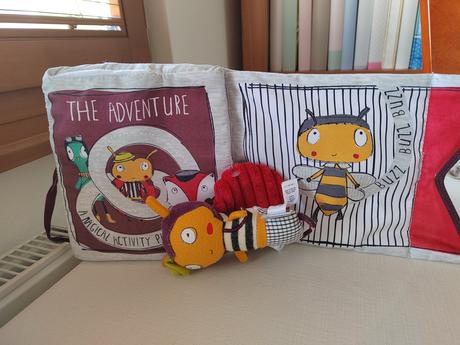 Interaktívna knižka pre bábätká - mamas & papas, 