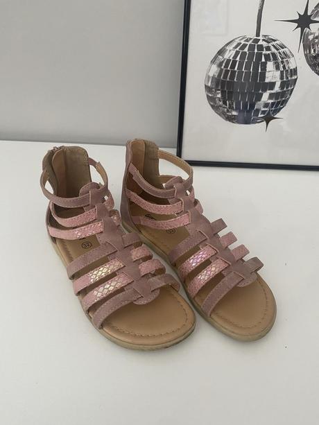 Sandalky, graceland,32