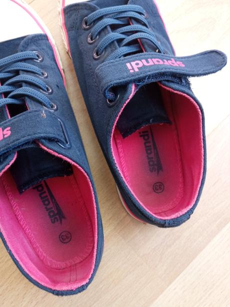 Tenistky, sprandi,33