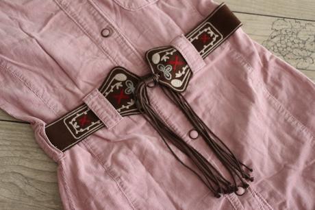 Menčestrové šaty, kenvelo,128