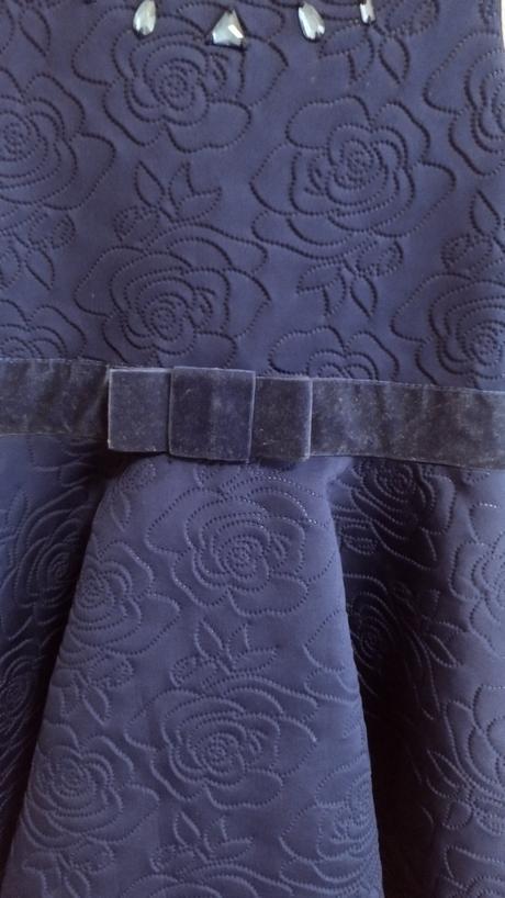 Elegantné šaty 122, 122