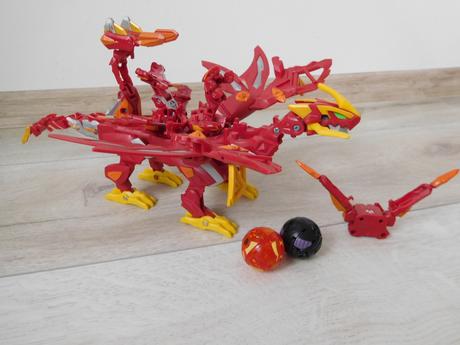 Bakugan drak červený-30 cm,, 
