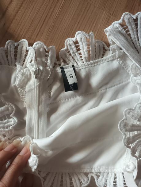 Nádherné biele  body, s