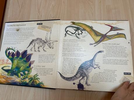 Kniha dinosaury 3d,