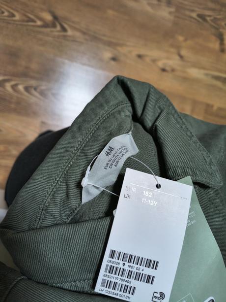 Košelova bunda, h&m,152