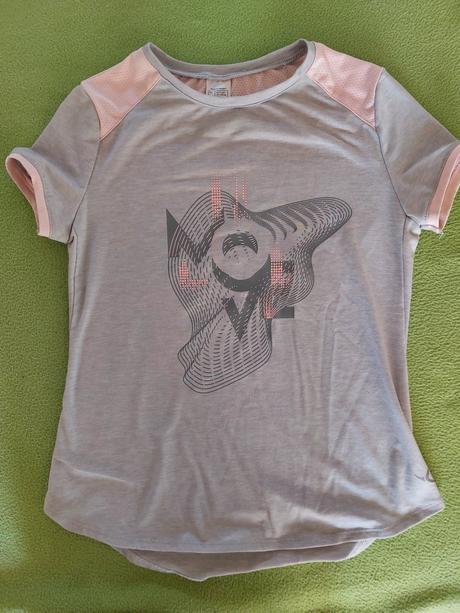 Sportova mikina + tricko gratis, decathlon,146