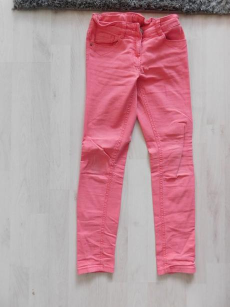 Nohavice č.146, next,146