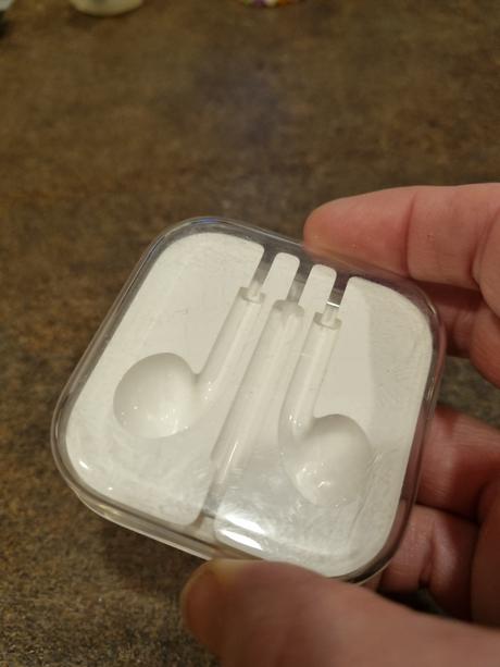 Krabička na slúchadlá  apple, apple