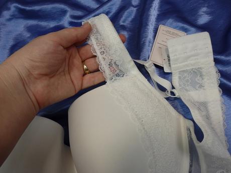 Luxusná biela podprsenka, 100d