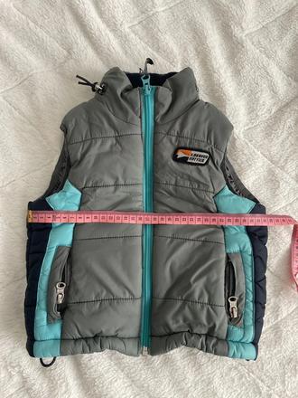 Teplá vesta s kapucňou, 92