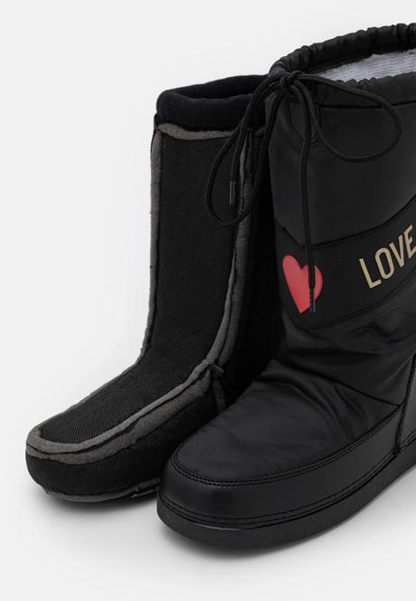 Zimné čižmy moschino č. 37/38, moschino,37