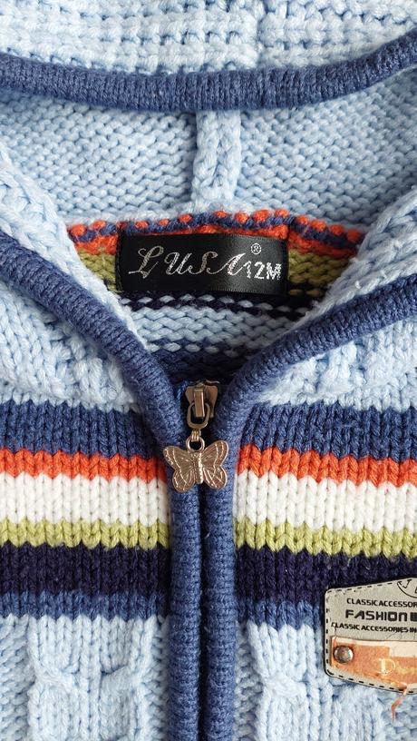 Svetrik s kapuckou, 80